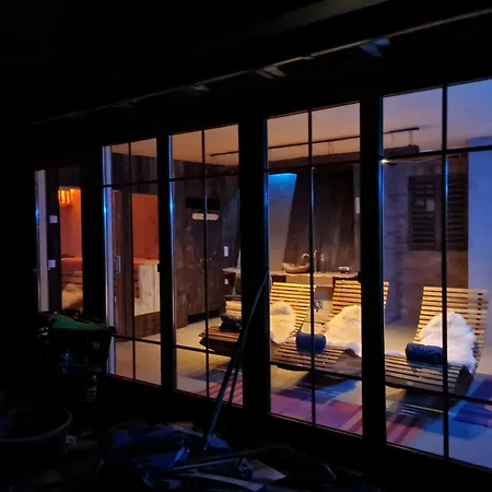 Naturstammhaus * Seltenheim